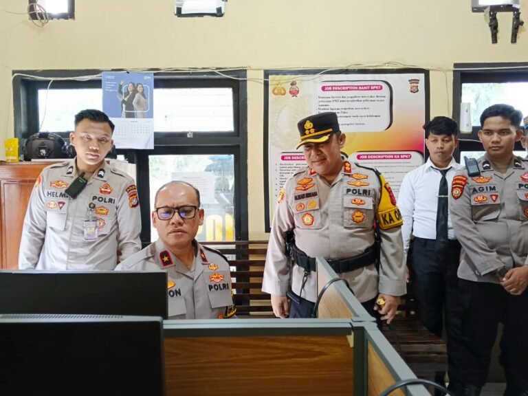 Wakapolda Sultra Cek Layanan 110 Polres Buton Jelang Lebaran