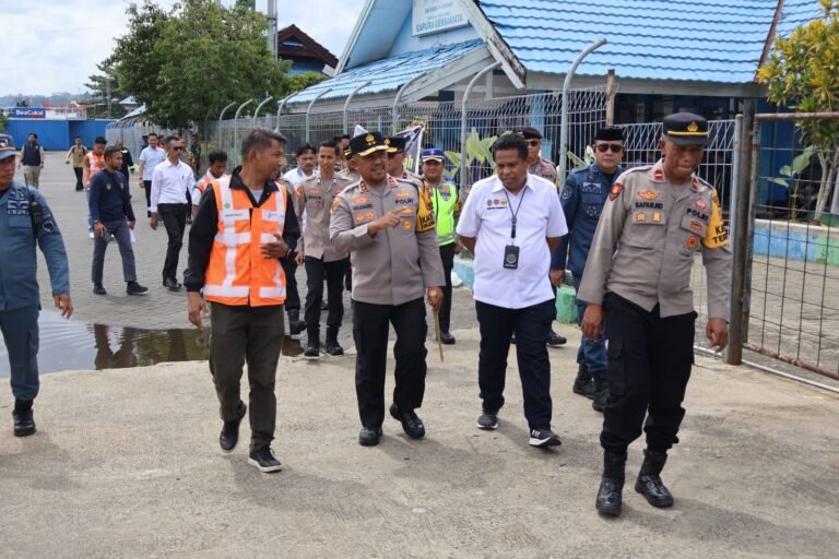 Kapolda Sultra Pantau Arus Mudik dan Wisata Kendari