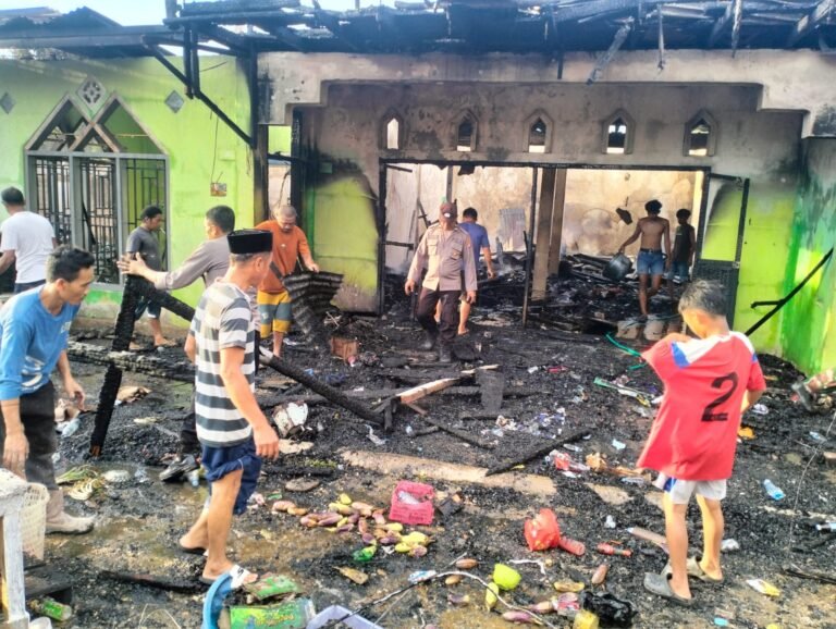 Dua Rumah di Kolaka Utara Terbakar, Kerugian Capai Rp1 Miliar