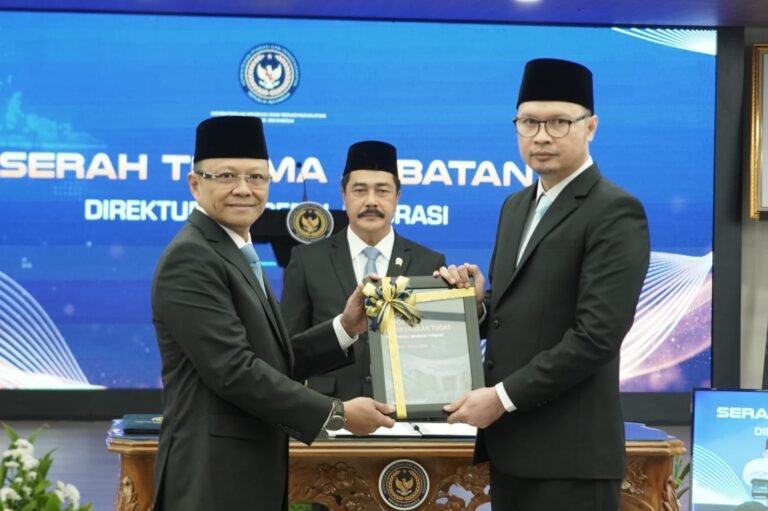 Menteri Imipas Lantik Dirjen Imigrasi, Tekankan Reformasi dan Pelayanan