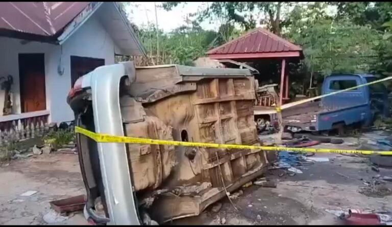 Satu Bulan Ditinggal ke Jakarta, Rumah di Kendari Disatroni Maling: Mobil Dipreteli hingga Terbalik