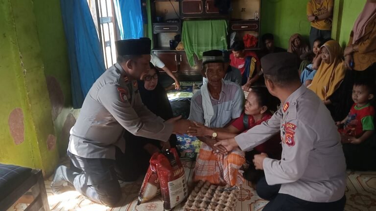Polres Buton Cooling System Pasca Penikaman, Salurkan Bantuan Sembako