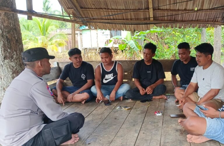 Polsek Lasalimu Imbau Warga Jauhi Miras dan Sajam