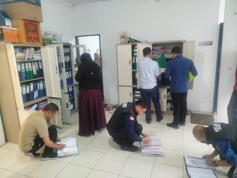 Kejati Geledah Kantor PT ABM, Sita Puluhan Dokumen