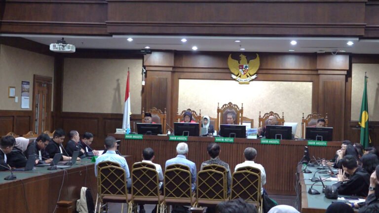 JPU Tuntut Lima Terdakwa Korupsi Pertamina Hingga 12 Tahun