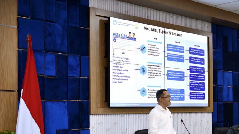 Sesjen Kemendiktisaintek Dorong UHO Perkuat Relevansi dan Sinergi Industri