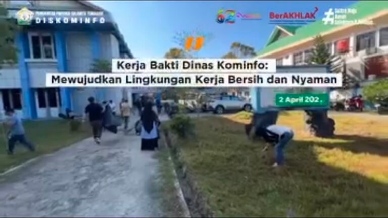 Wujudkan Lingkungan Kerja Nyaman, Diskominfo Sultra Gelar Kerja Bakti Bersama