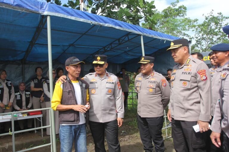 Polda Sultra Siagakan Posko Kesehatan untuk Korban Banjir Kendari
