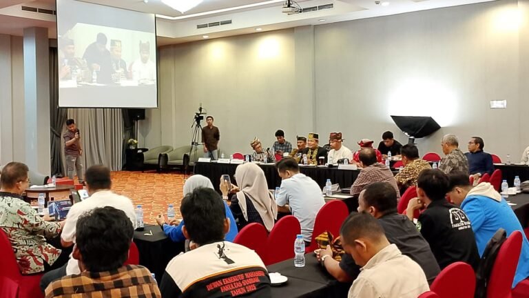 Polemik Hilirisasi Aspal Buton, Sultan Buton Tegaskan Pentingnya Keberpihakan Pemerintah