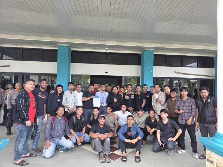 Listrik Tak Stabil, Warga Konawe Utara Datangi Kantor PLN UP3 Kendari