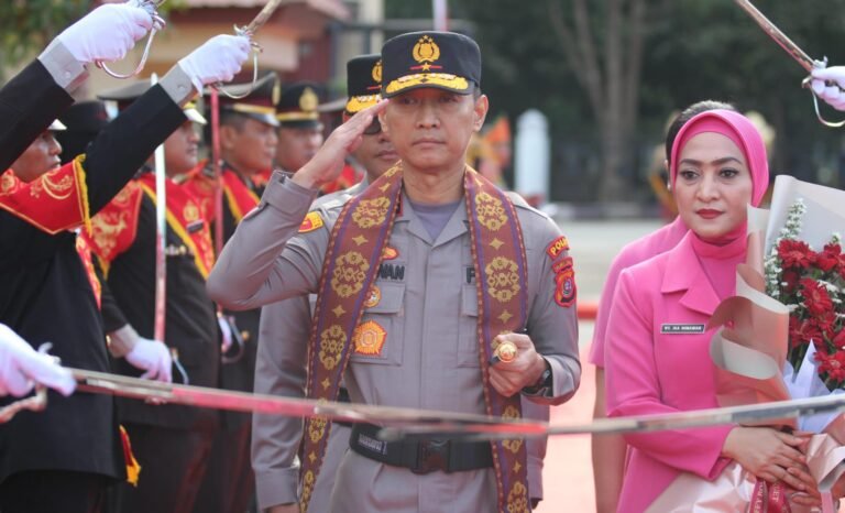 Kapolda Sultra Tekankan Soliditas Personel dalam Welcome Parade Polda