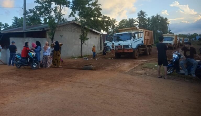 PT BKA Diduga Ingkari Kesepakatan PPM, Warga Blokade Jalan Tambang