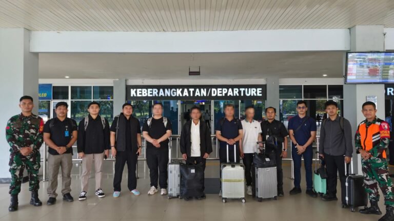 Respon Cepat Aduan Warga, Imigrasi Kendari Deportasi 4 WNA di Konawe