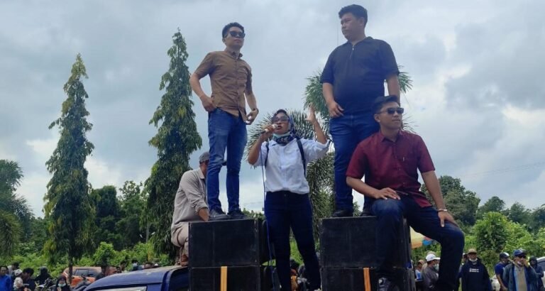 Ratusan Warga Torobulu Dukung PT WIN di PN Andoolo