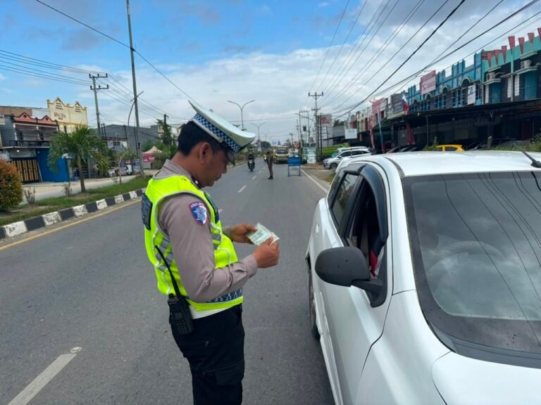 Ditlantas Polda Sultra Gelar Operasi Pajak Kendaraan di Kendari