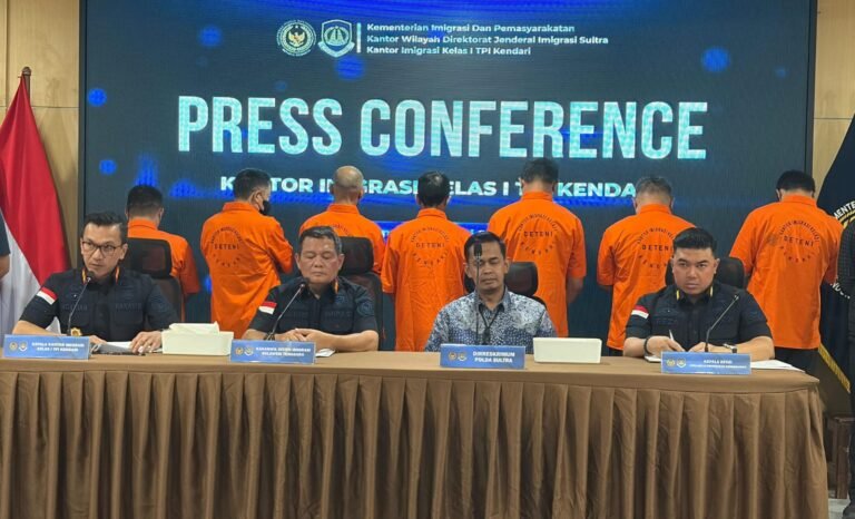 Imigrasi Kendari Gagalkan Dugaan Penyelundupan 7 WN Tiongkok ke Australia