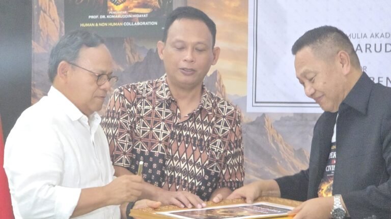 JMSI Gelar Mahkamah Intelektual Bedah Buku Adhie Massardi