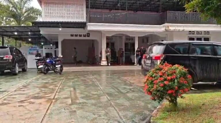 Kejati Sultra Geledah Rumah Dirut PT BPS Terkait Korupsi PT AMIN