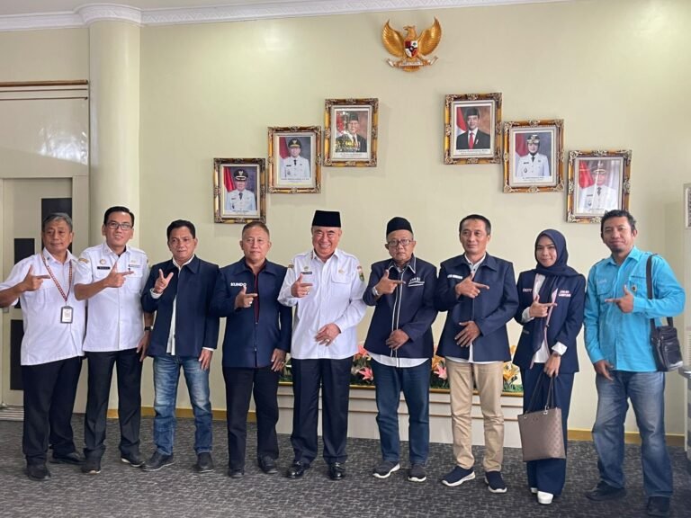 Bupati Tanggamus dan JMSI Bahas Hilirisasi Pertanian serta Pelebaran Jalan