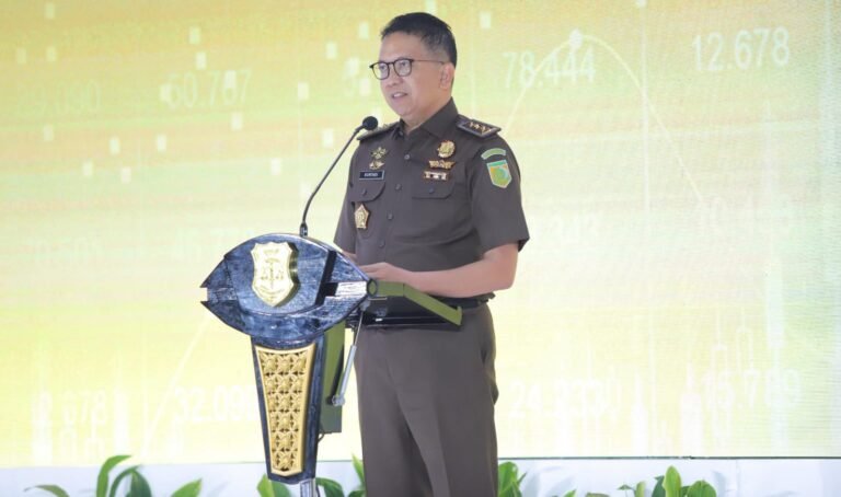Kejaksaan Serahkan Hasil Lelang dan Aset Edi Tansil Rp1,02 Triliun