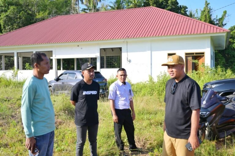 Pemkot Kendari Libatkan Warga Bangun Kampung Nelayan Merah Putih