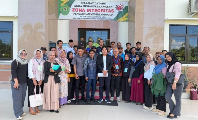 WALHI Sultra dan 33 Petani Gugat PT Merbau ke Pengadilan
