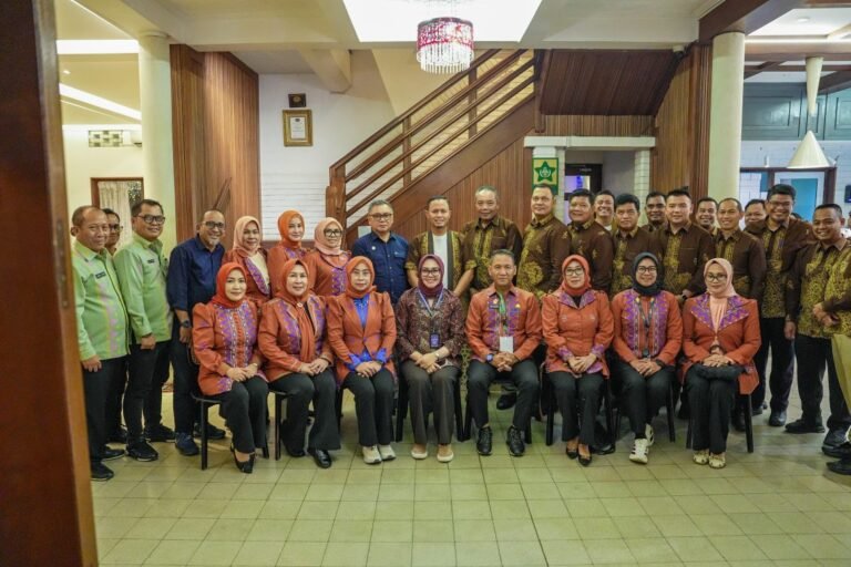 Wali Kota Kendari Bahas Strategi Peningkatan PAD Bersama Wali Kota Pekanbaru