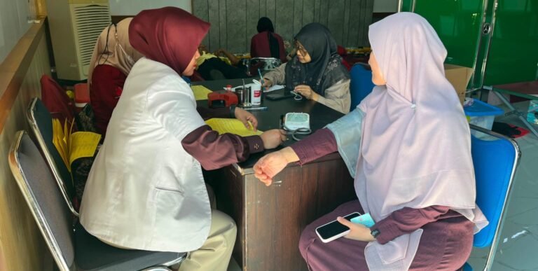 PLN UID Sulselrabar Donorkan 40 Kantong Darah untuk Dukung Stok Rumah Sakit