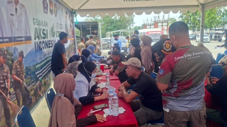 Satpol PP Kendari Gaungkan Gerakan Indonesia ASRI dan Donor Darah