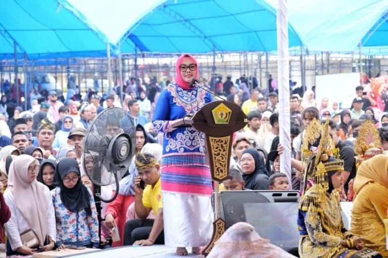 Wali Kota Kendari Sebut Masyarakat Muna Berperan Besar dalam Pembangunan