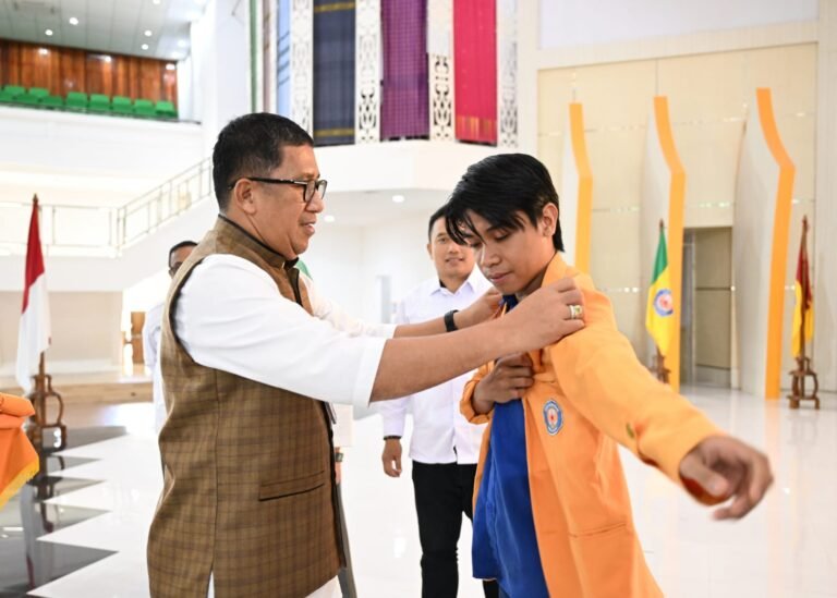 UHO Terjunkan 5.109 Mahasiswa KKN di Tujuh Kabupaten Sulawesi Tenggara