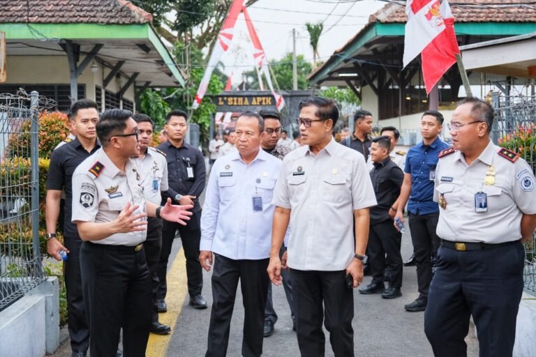 OPINI: Menjaga Generasi, Menolak Persekusi