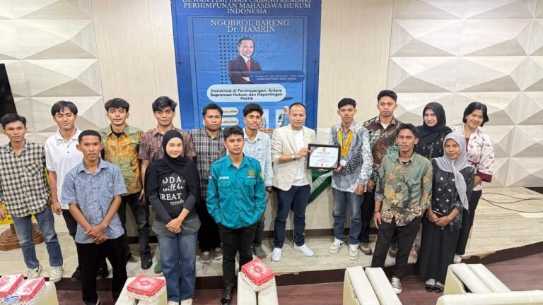 PERMAHI Kendari Bahas Konstitusi, Supremasi Hukum dan Kepentingan Politik
